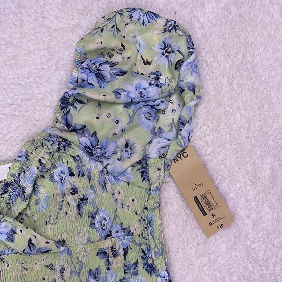 Madden NYC Juniors’ Smocked Waist Dress with Cut Out size Large (11-13) NWT - Picture 5 of 9